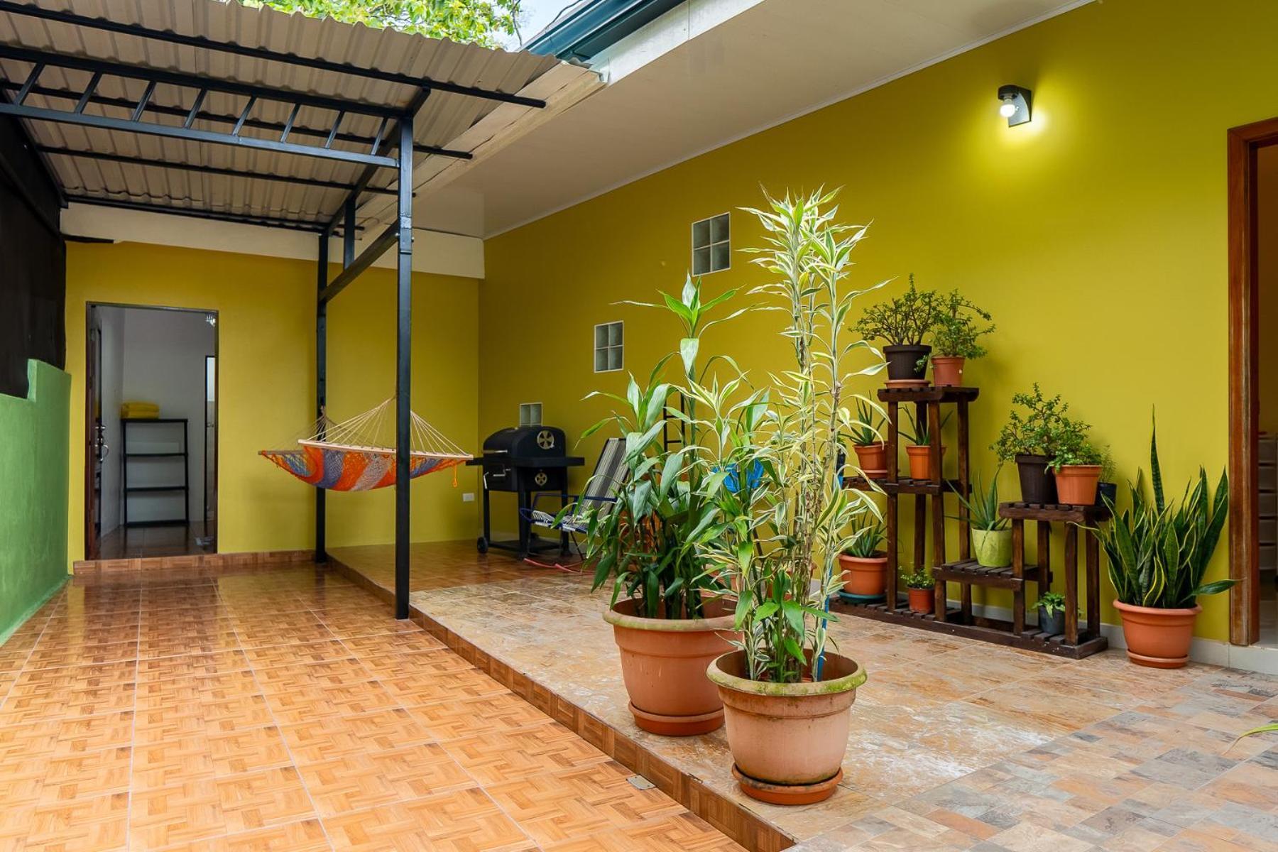 Yellow House Quepos Kültér fotó